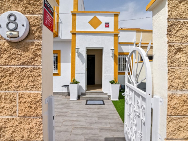 Bathroom in terraced for sale in Torrevieja