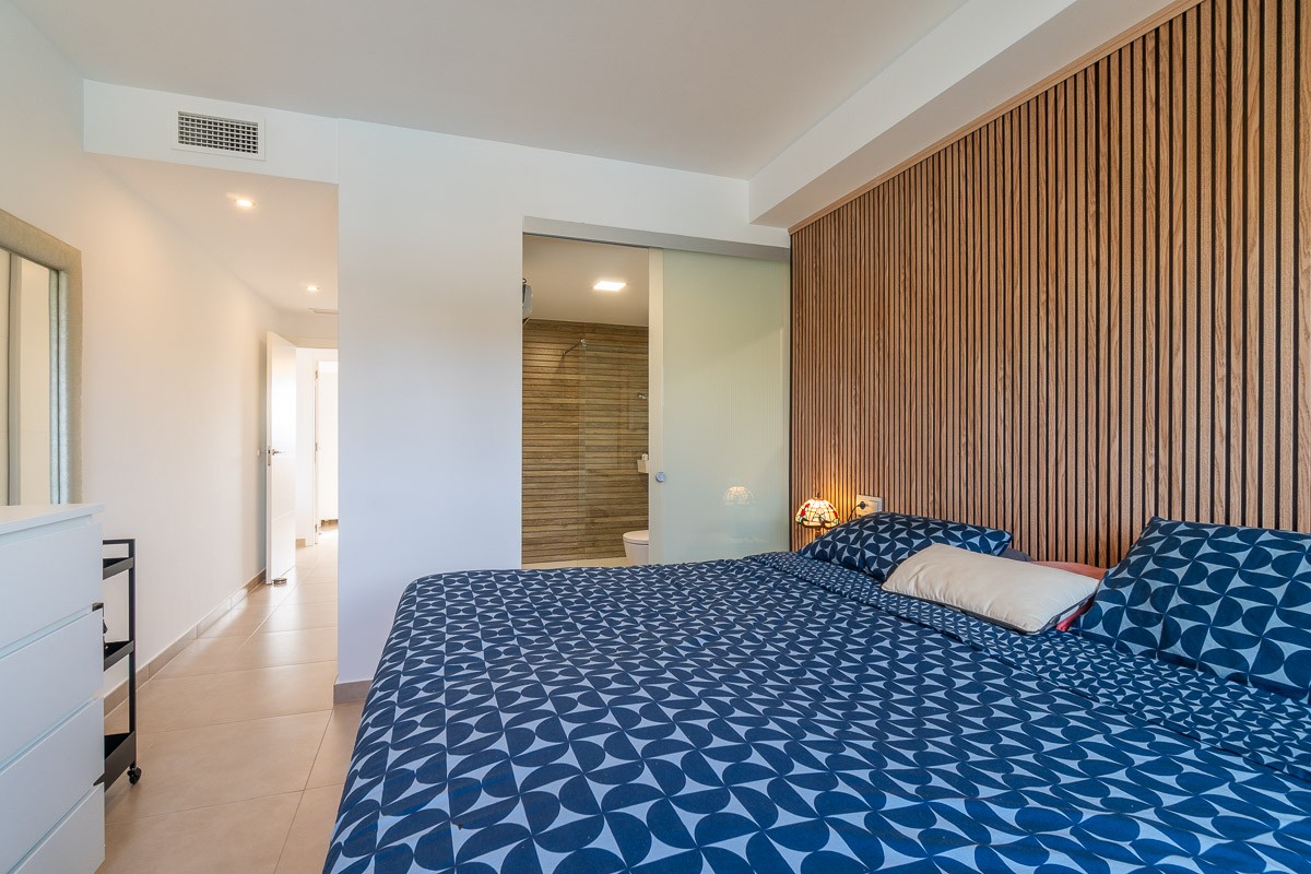 Bedroom in bungalow for sale in Vistabella Golf Entre Naranjos