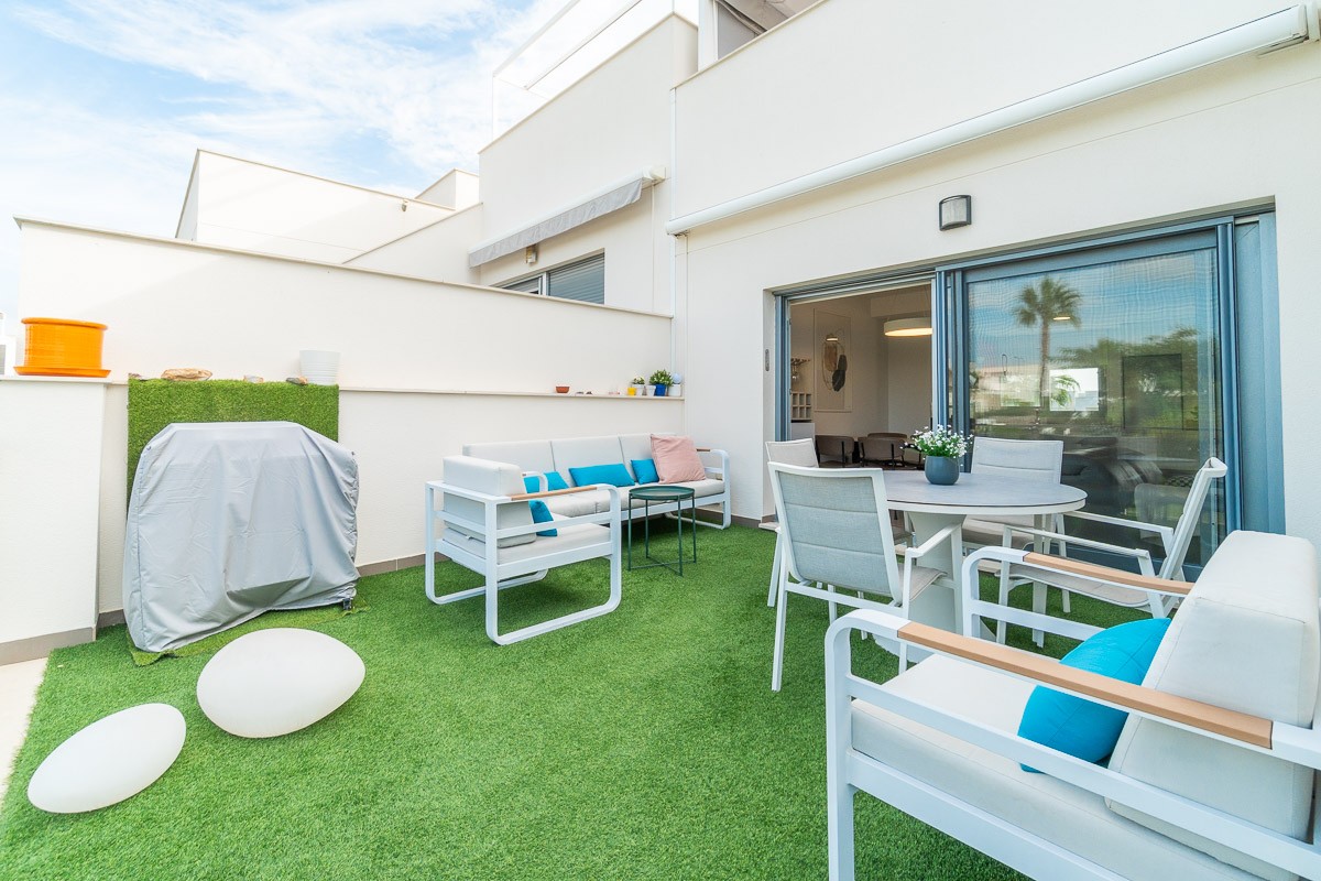 Terrace in bungalow for sale in Vistabella Golf Entre Naranjos