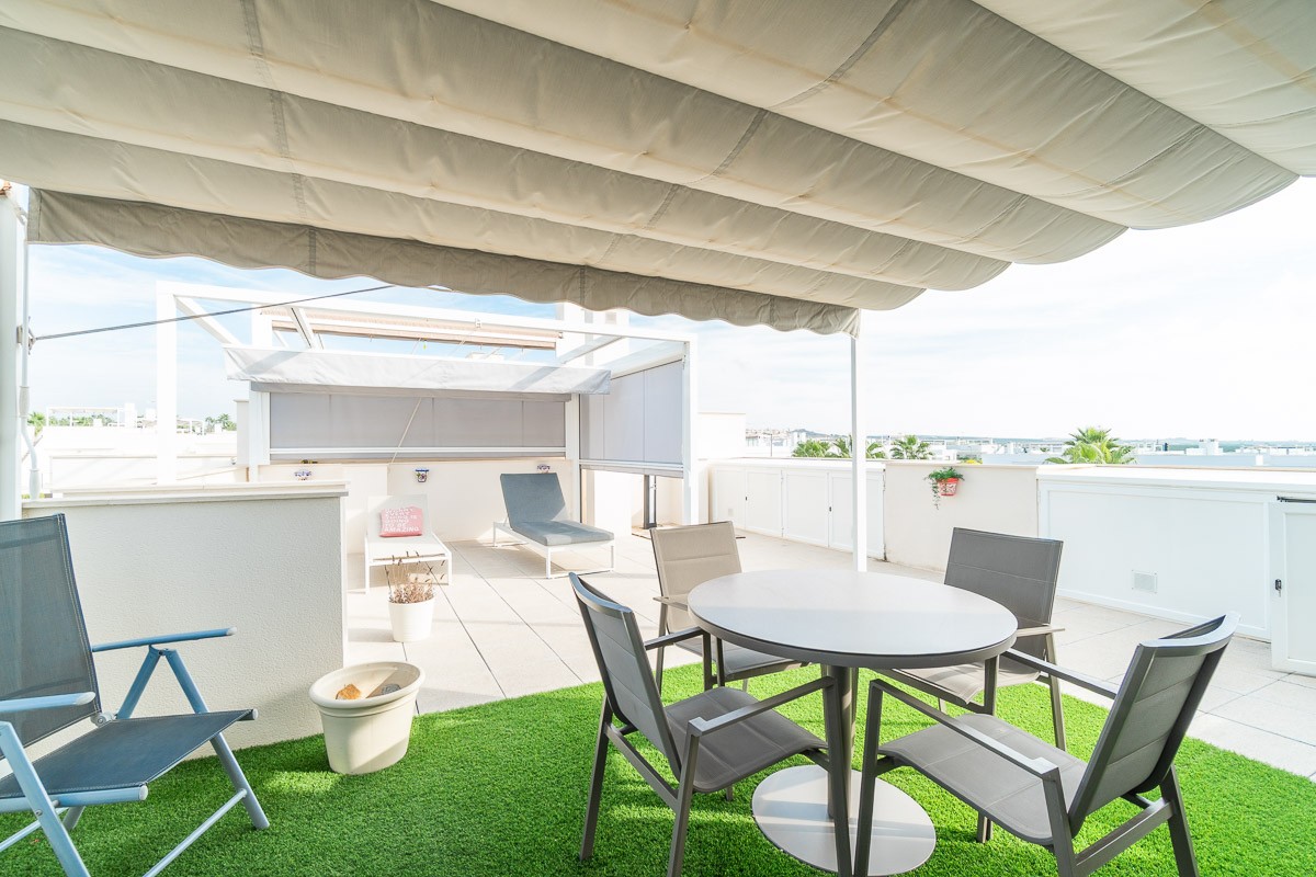 Exterior view in bungalow for sale in Vistabella Golf Entre Naranjos