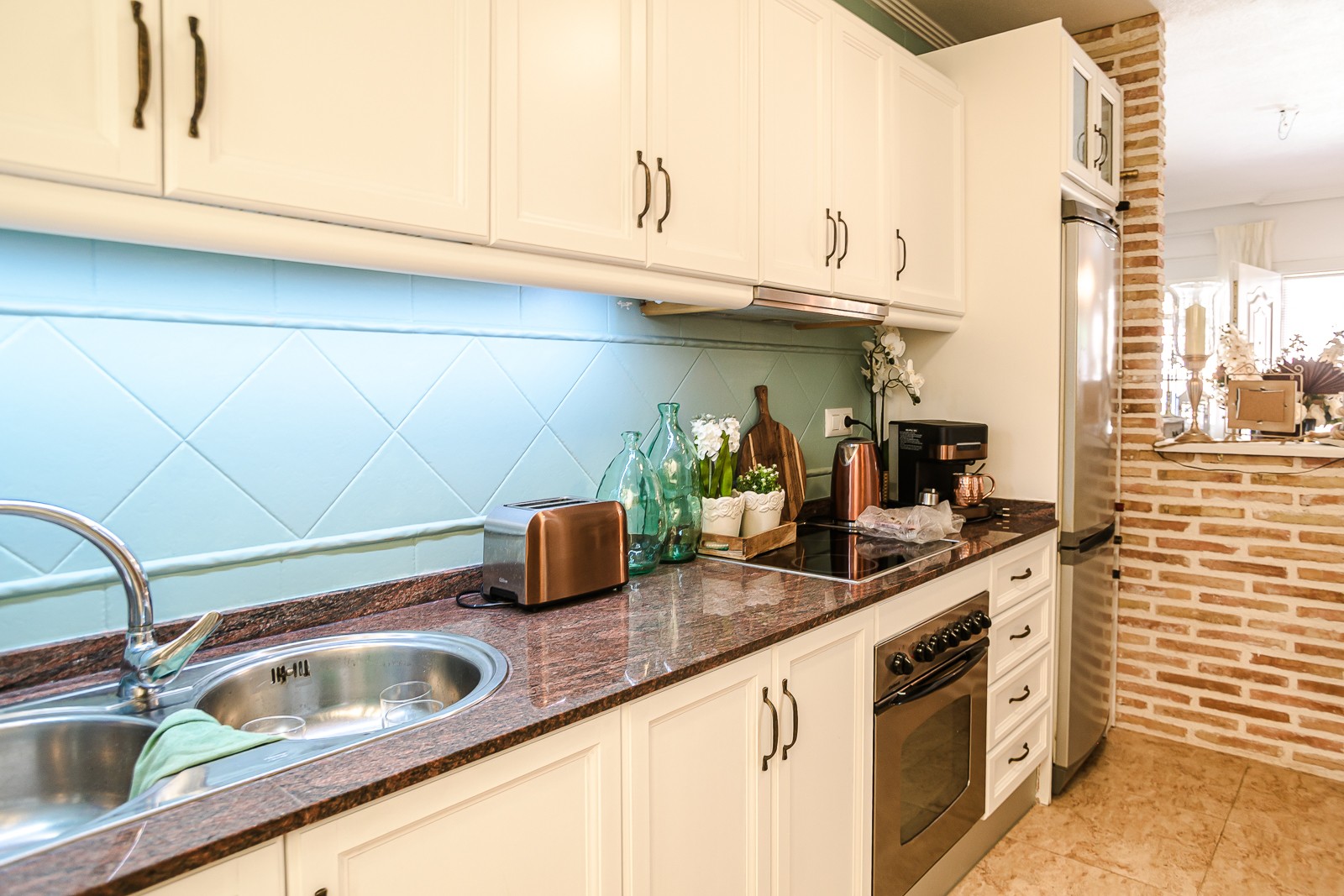 Kitchen in villa for sale in Guardamar del Segura