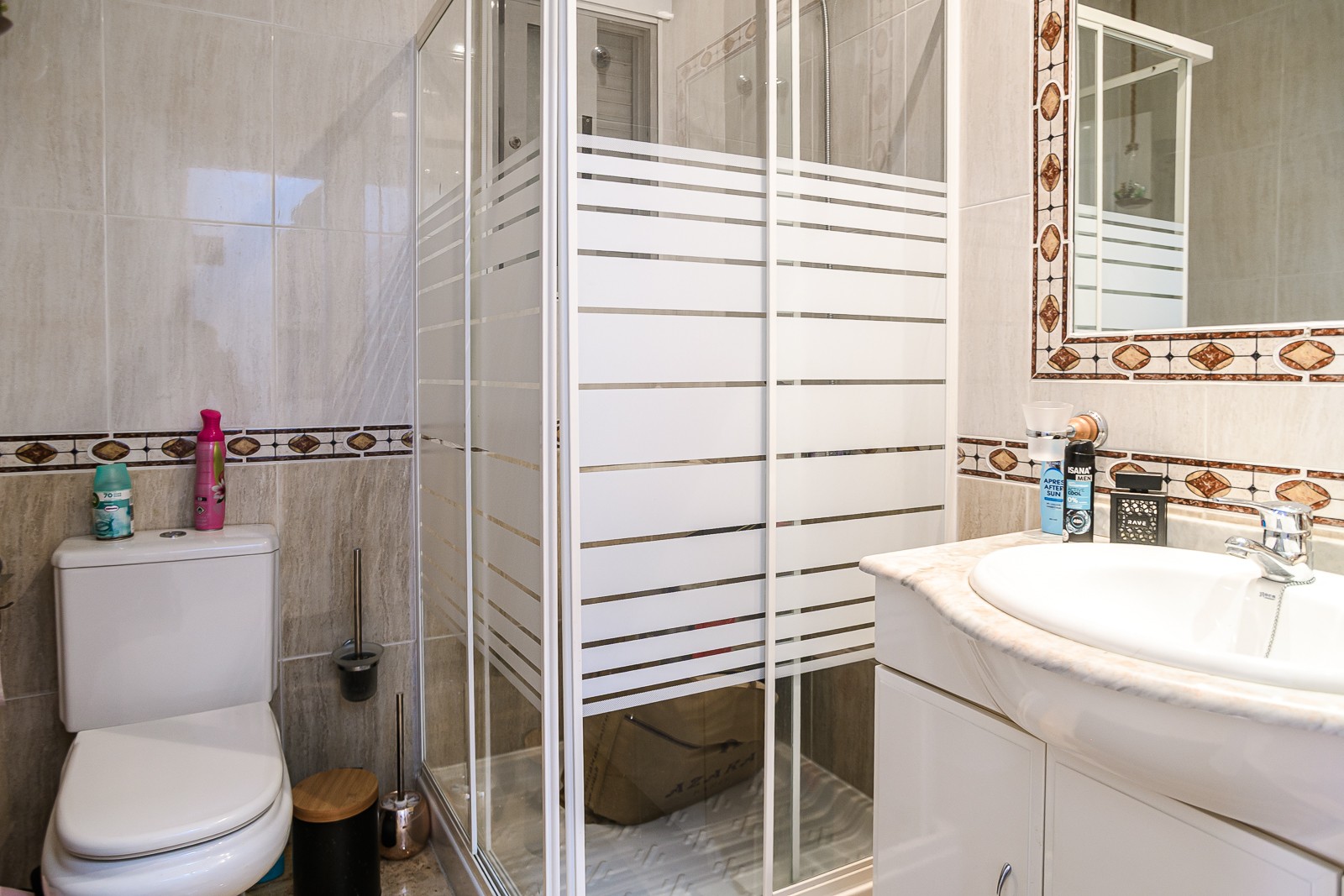 Terrace in villa for sale in Guardamar del Segura