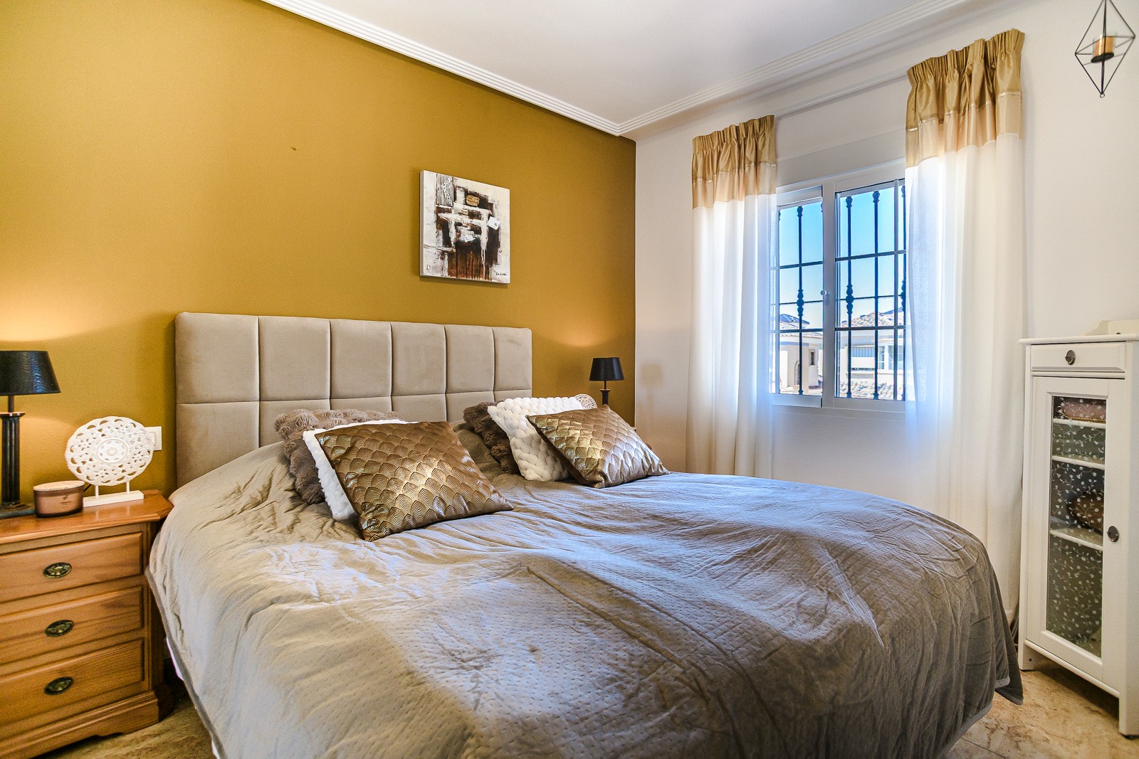 Garden in villa for sale in Guardamar del Segura