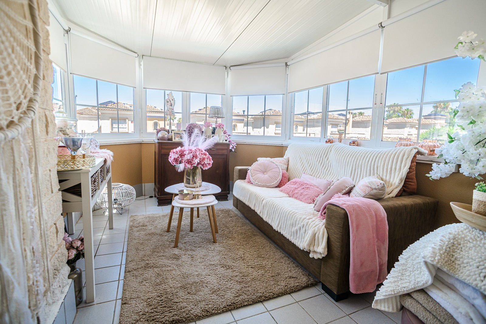 Bedroom in villa for sale in Guardamar del Segura