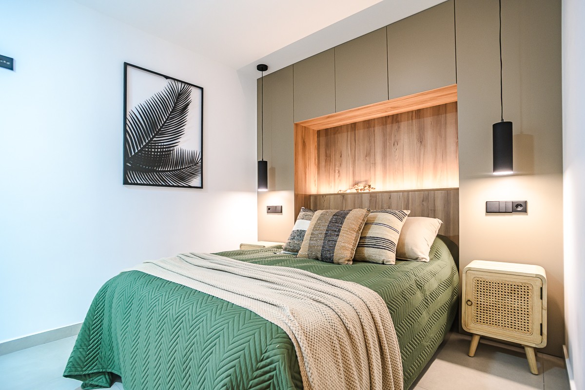 Bedroom in apartment for sale in Torrevieja