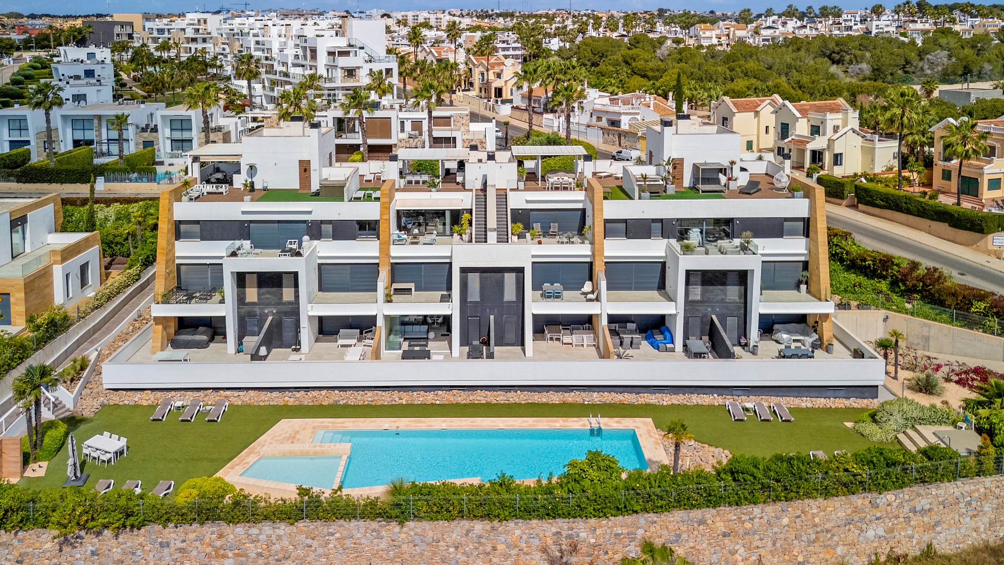 Master bedroom in apartment for sale in Villamartin