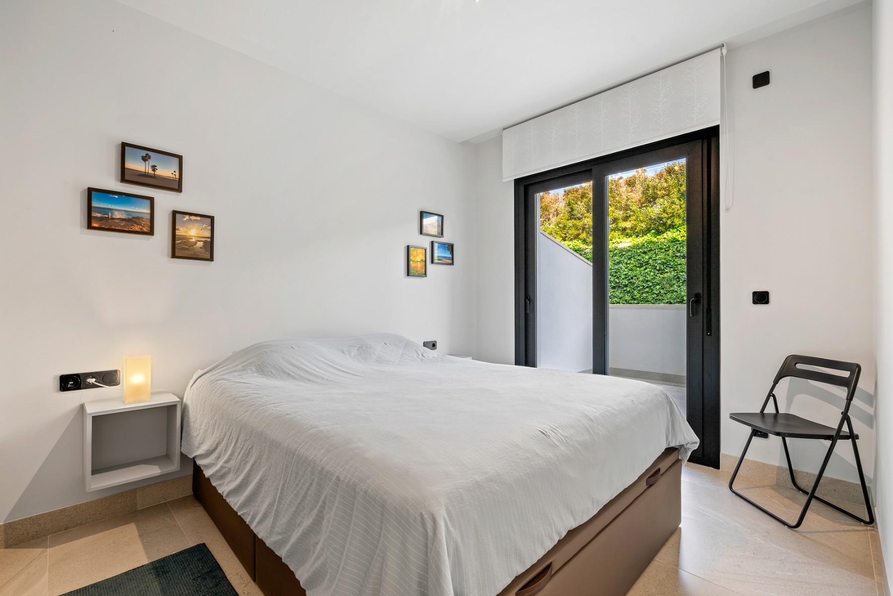 Bedroom in apartment for sale in Villamartin