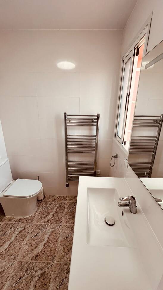 Bedroom in apartment for sale in Villamartin