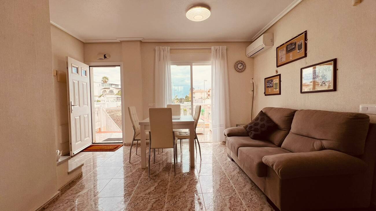Garden in apartment for sale in Villamartin
