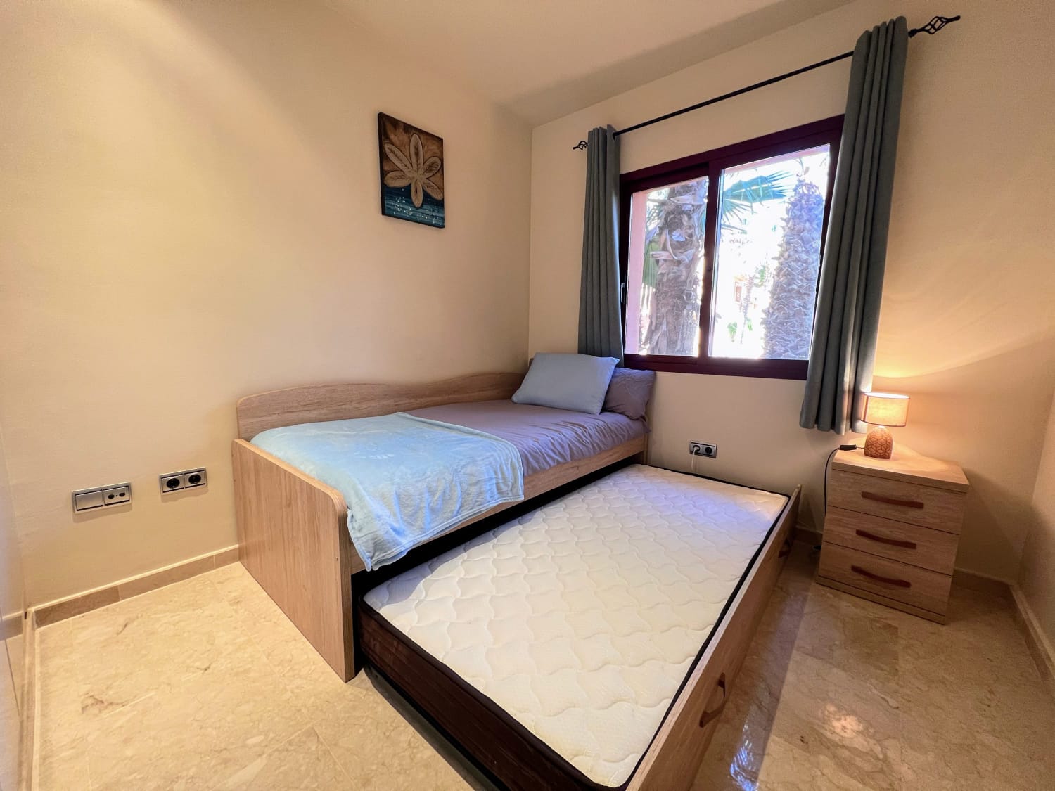 Kitchen in apartment for sale in Los Alcazares