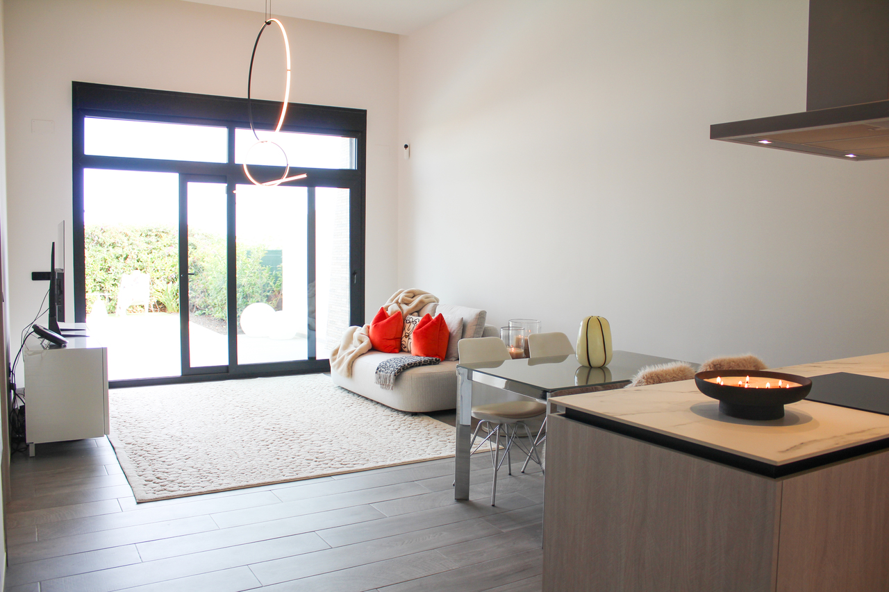Pool area in villa for sale in Algorfa