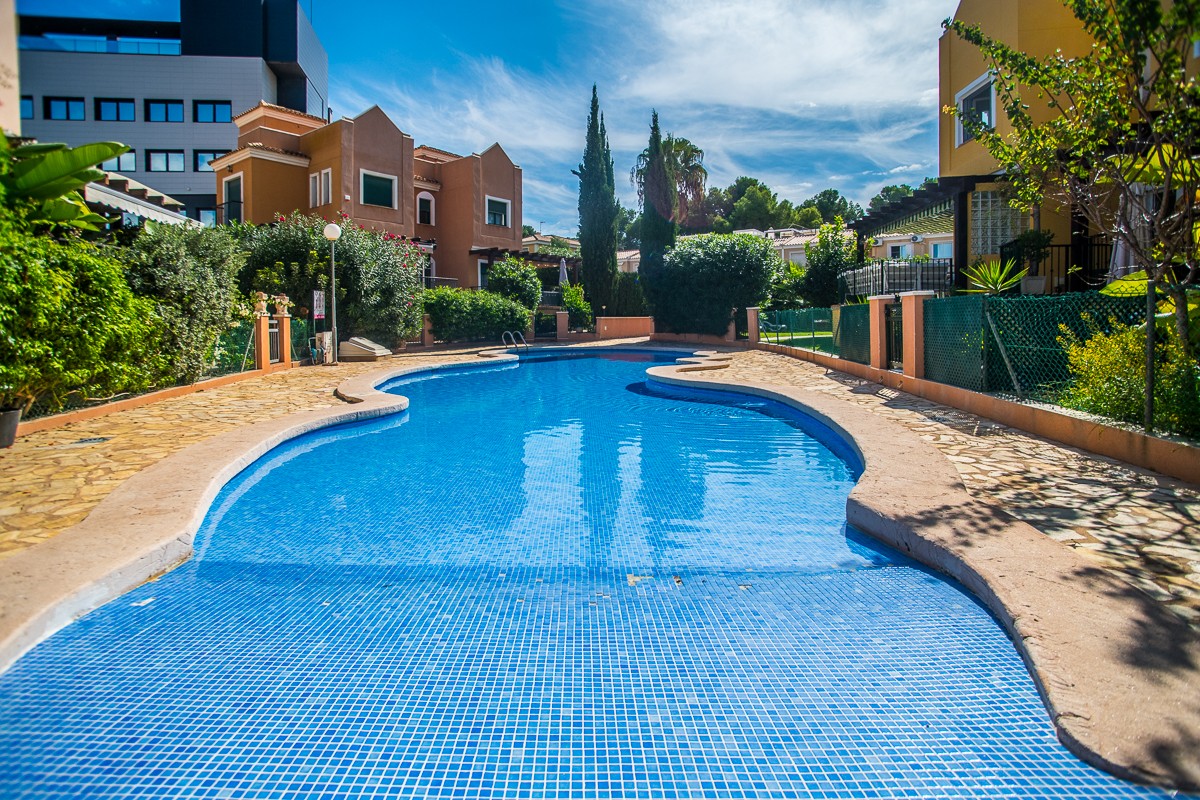 Bathroom in villa for sale in Torrevieja