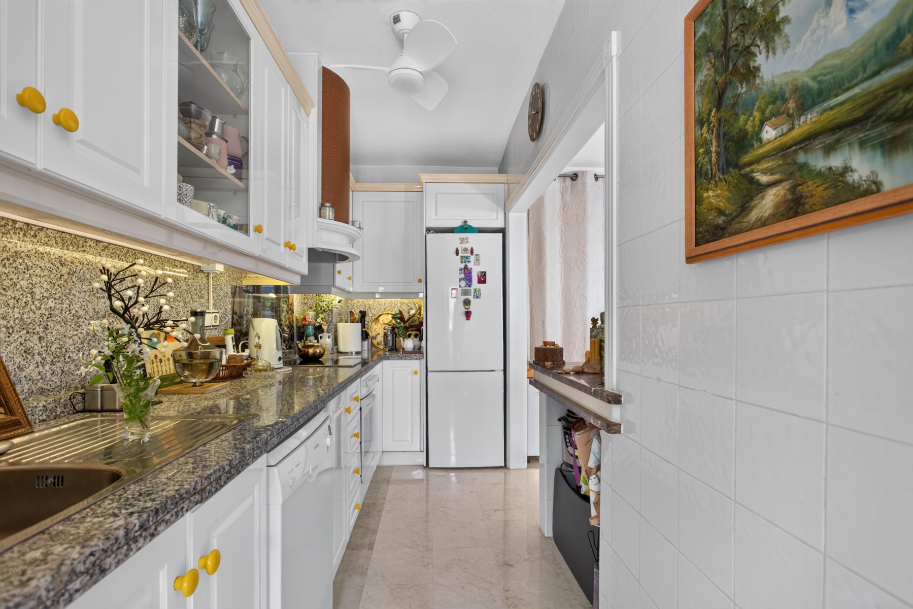 Kitchen in apartment for sale in Orihuela Costa