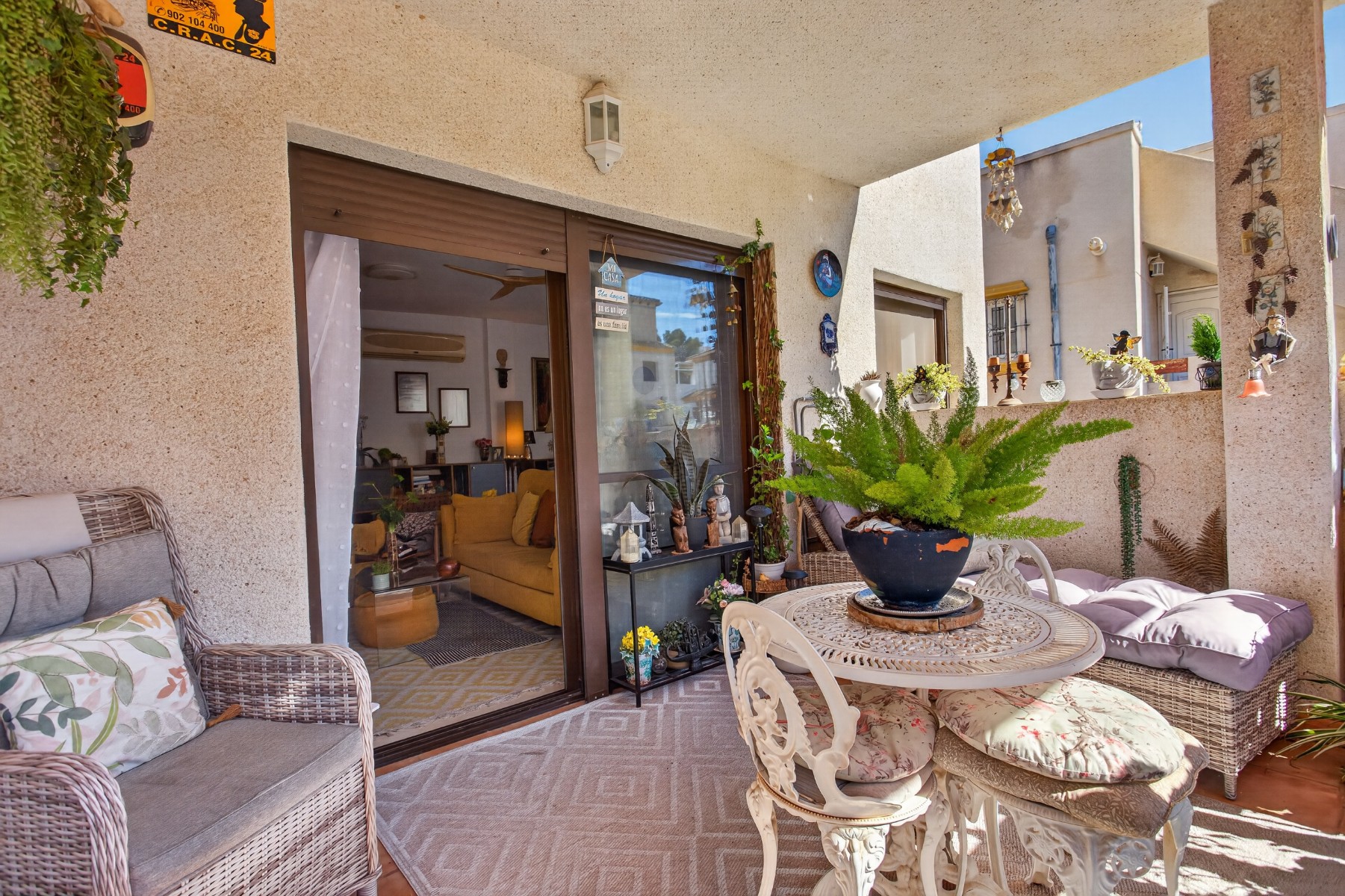 Garden in apartment for sale in Orihuela Costa