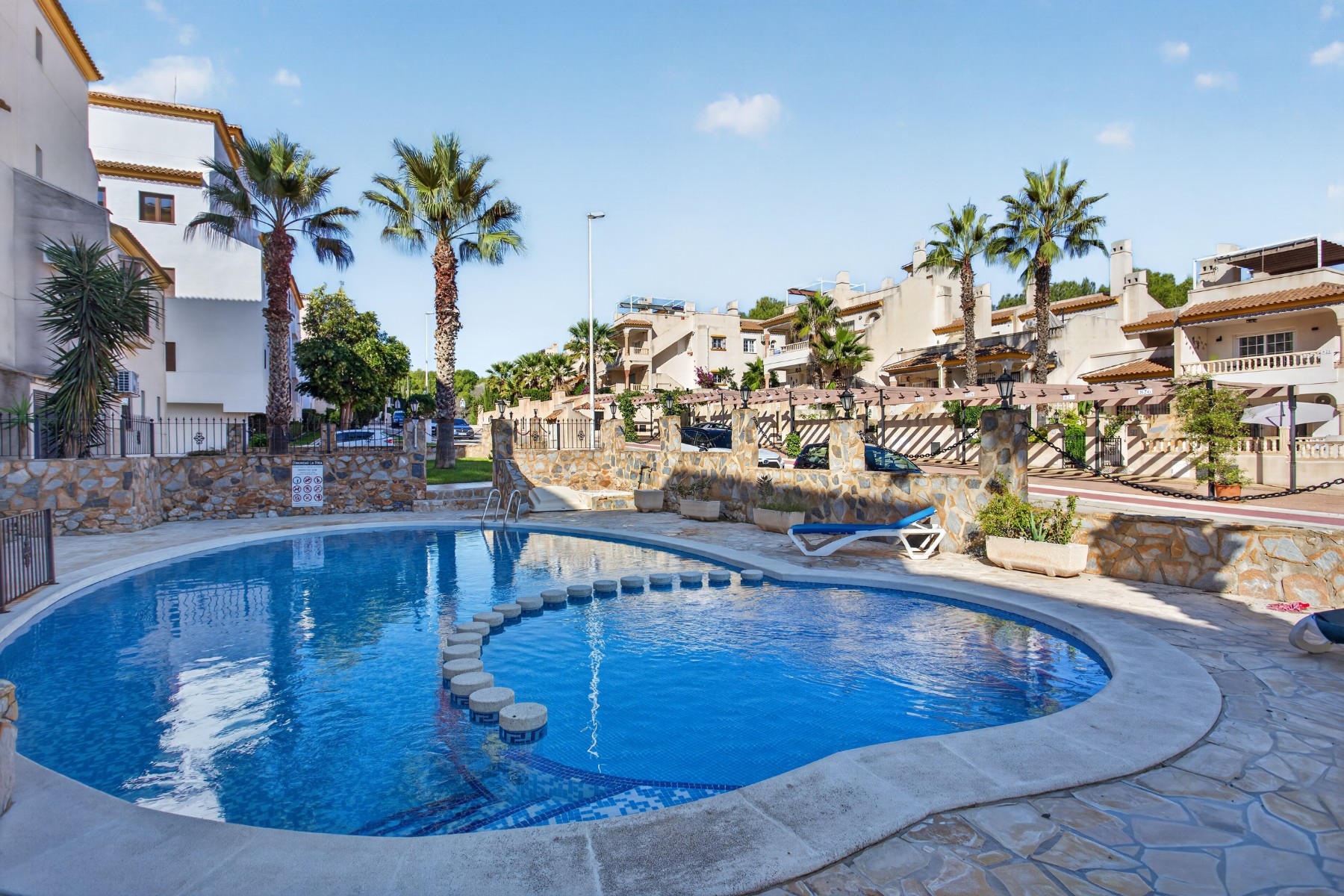 Master bedroom in apartment for sale in Orihuela Costa