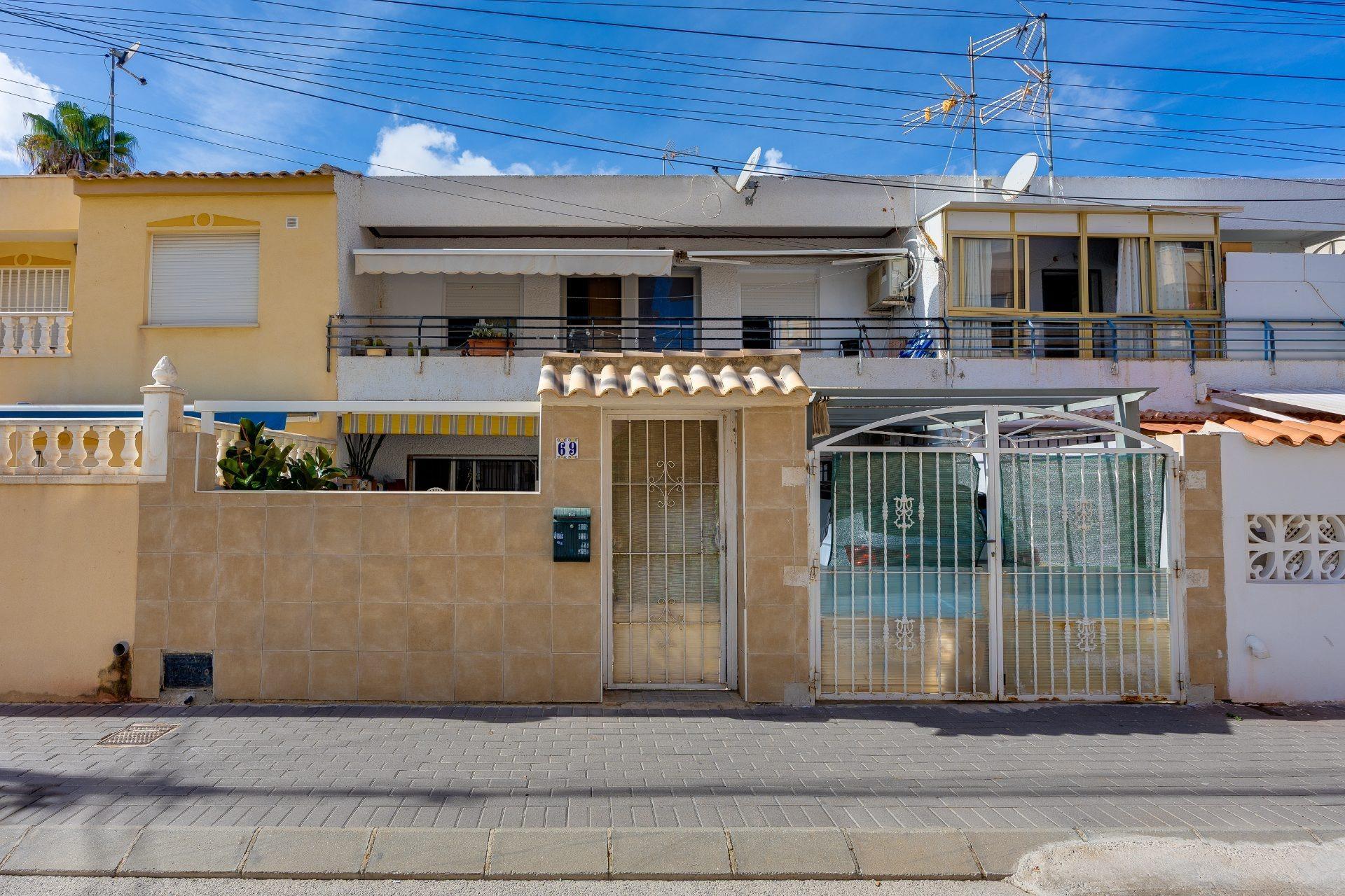 Garden in terraced for sale in Torrevieja