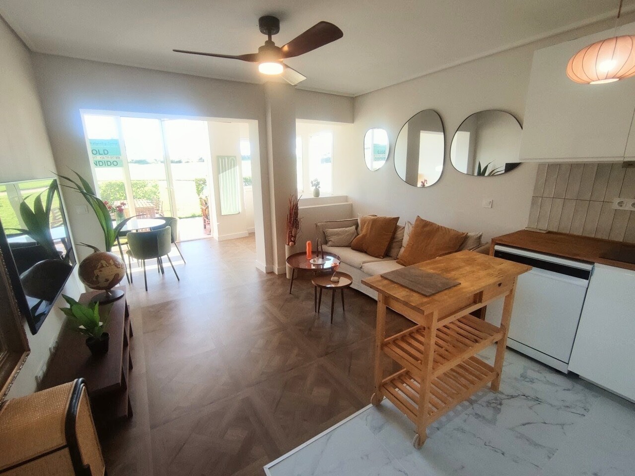 Dining area in apartment for sale in Hacienda Riquelme Golf Resort
