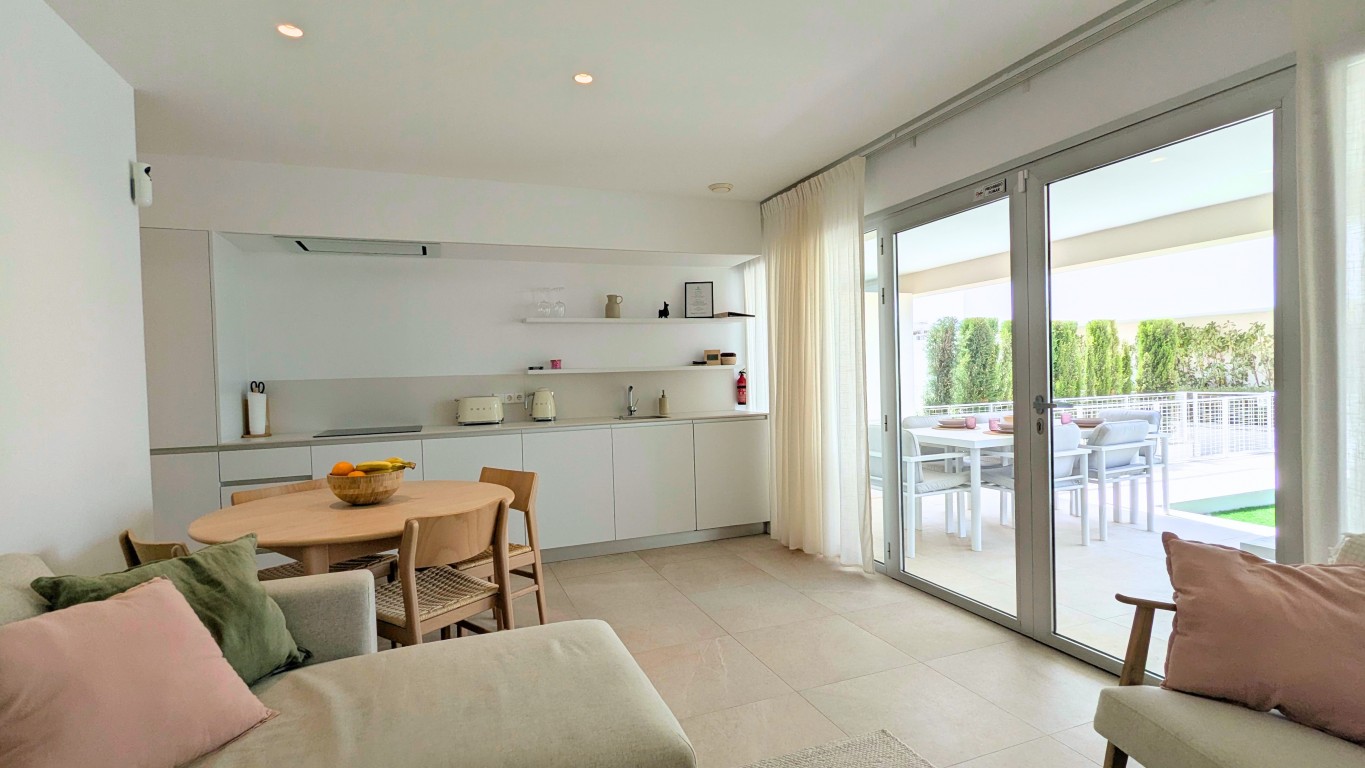 Master bedroom in apartment for sale in Los Balcones