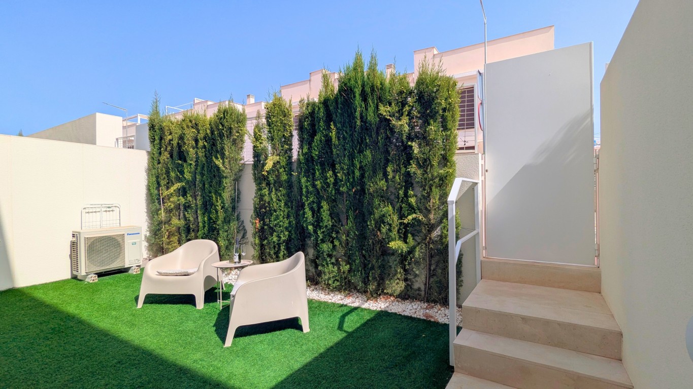 Garden in apartment for sale in Los Balcones