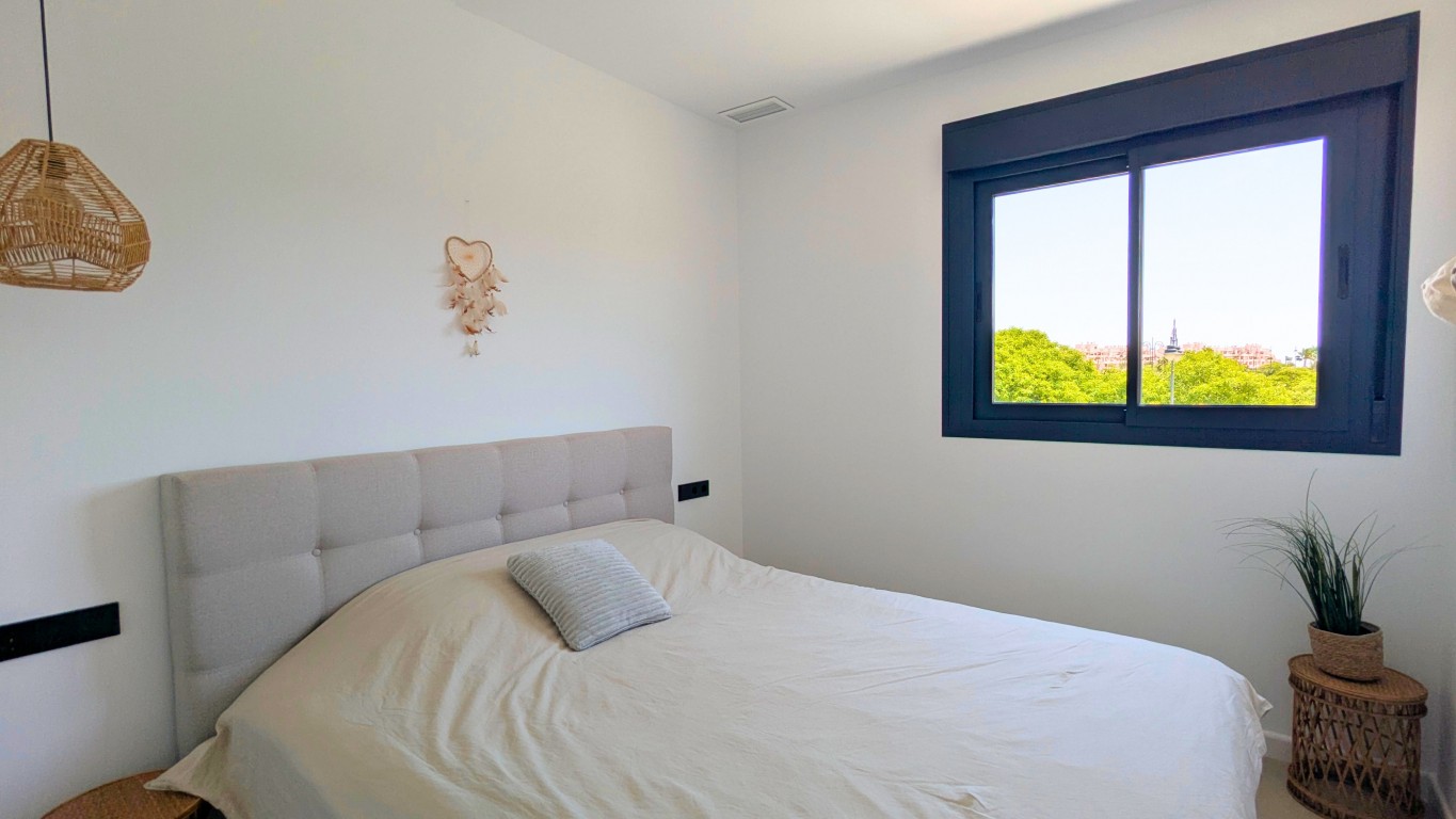 Master bedroom in apartment for sale in Condado de Alhama