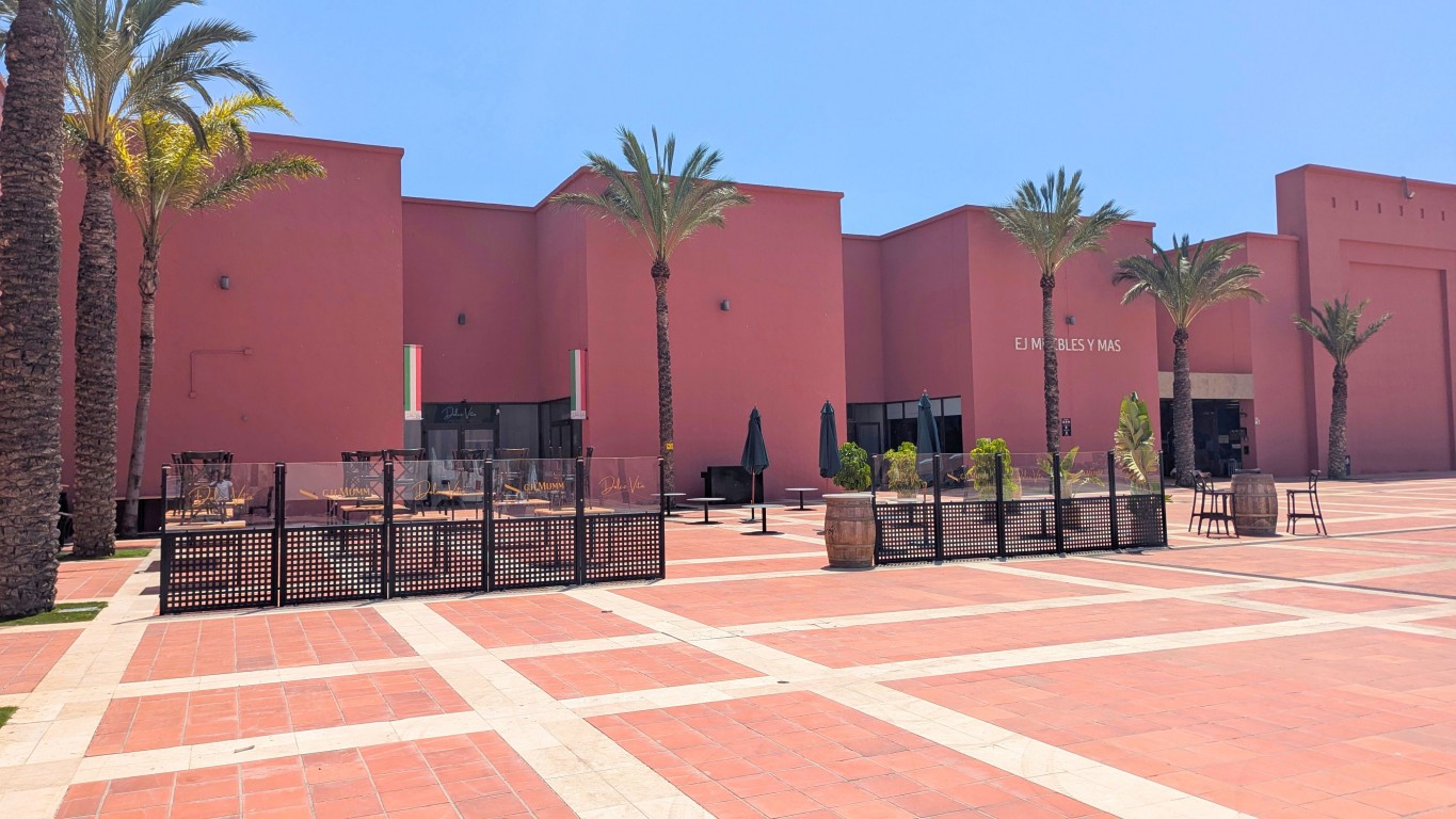 Kitchen in apartment for sale in Condado de Alhama