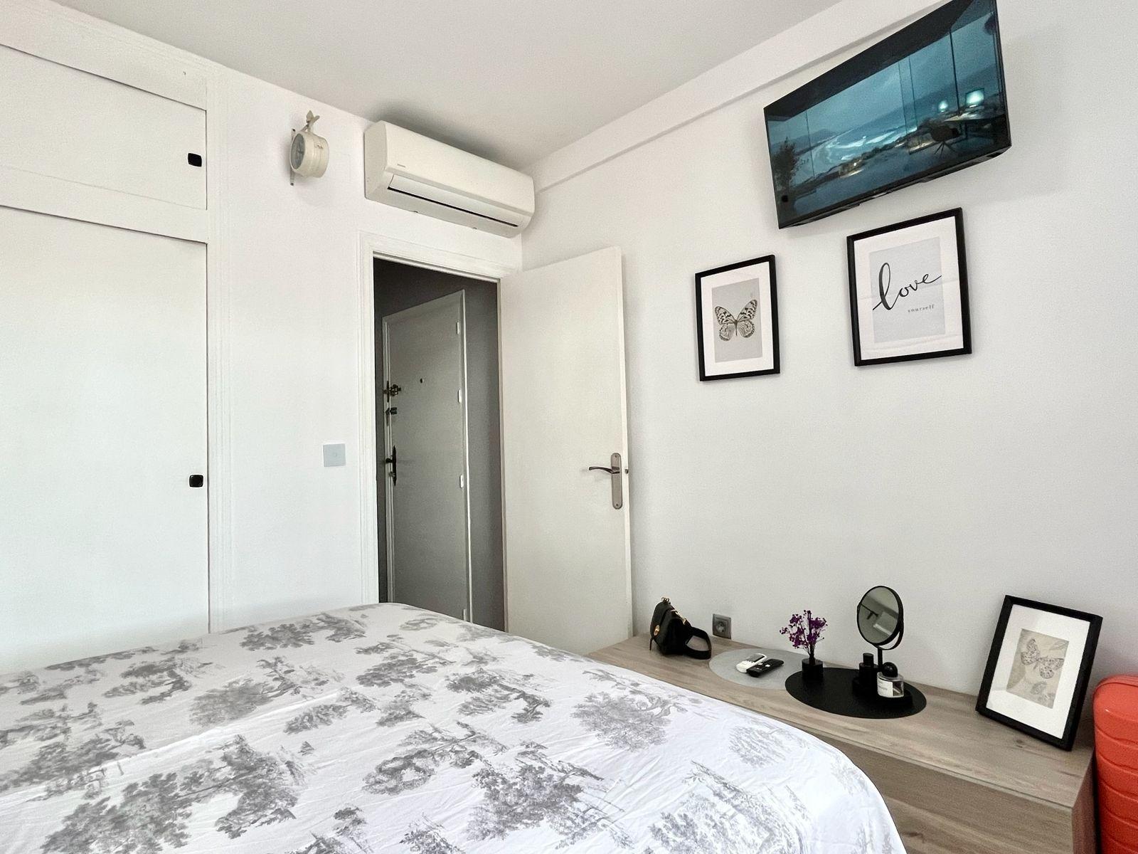Bathroom in apartment for sale in Torrevieja