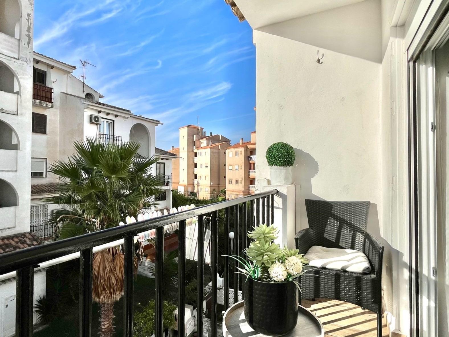 Master bedroom in apartment for sale in Torrevieja